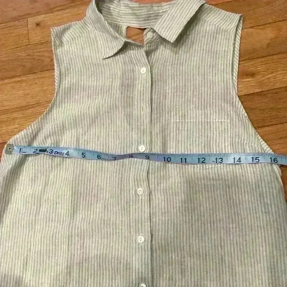 White Crow sleeveless button-down blouse - Picture 11 of 12